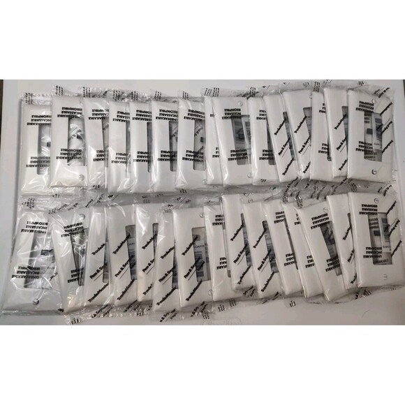 Legrand Pass & Seymour TradeMaster Single Gang Wall Plate in White (Qty 30) TP26 - Picture 1 of 1